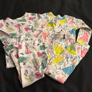 Two pairs of gap Disney princess pajamas size 5